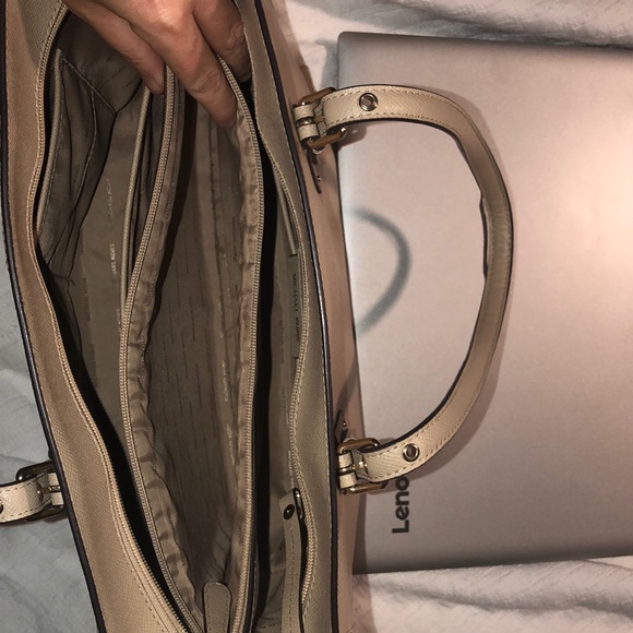 Michael Kors! - Picture 3 of 3